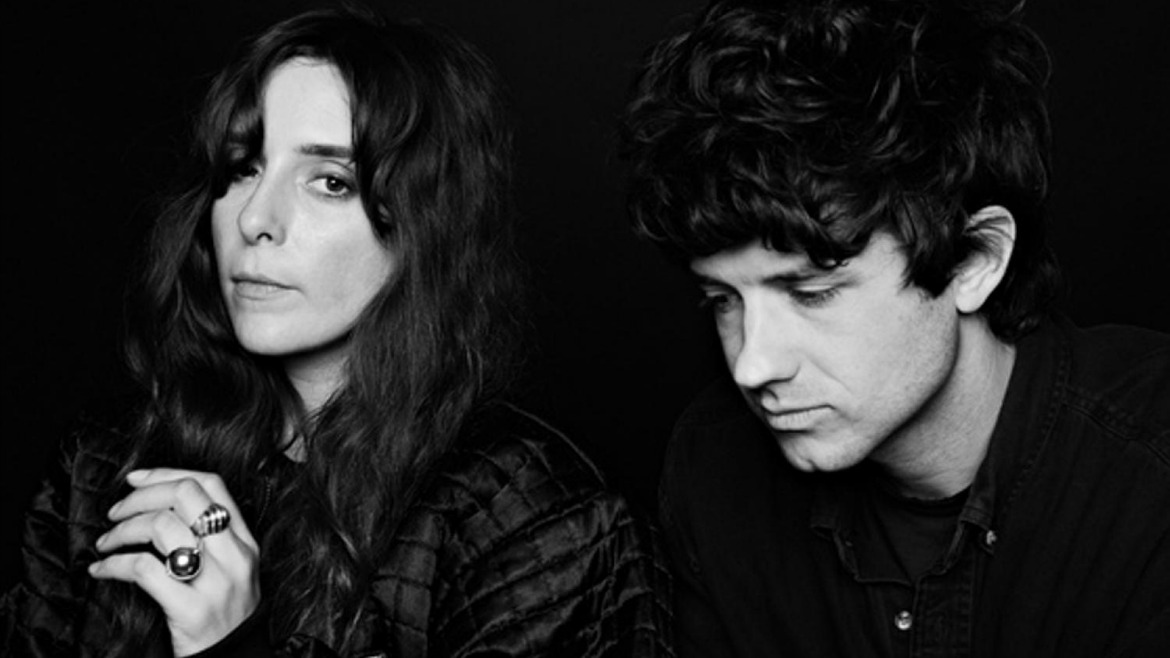 Beach House versionan ‘Undone- The Sweater Song’, de Weezer