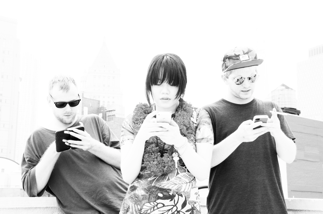 Teeth rompen su silencio con Eat spit